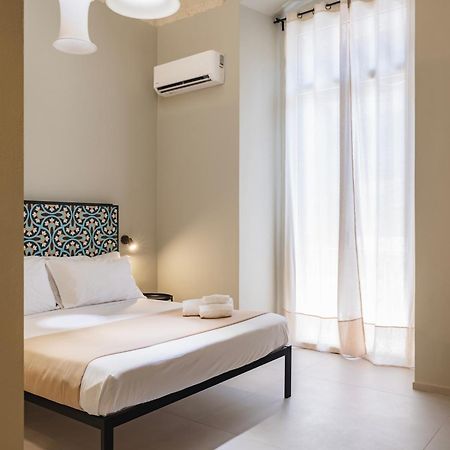 Hotel Almica24 Bari Esterno foto