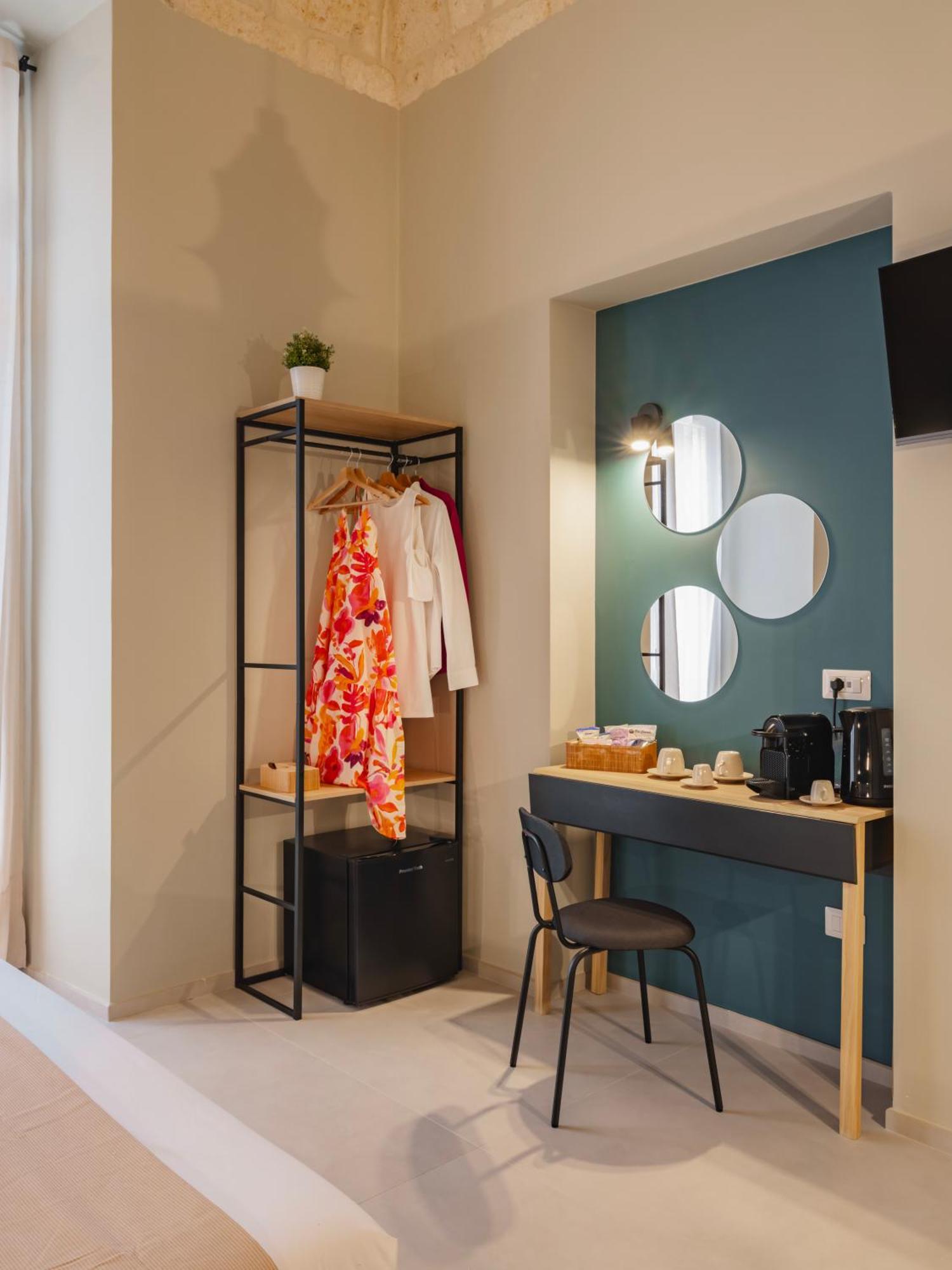 Hotel Almica24 Bari Esterno foto