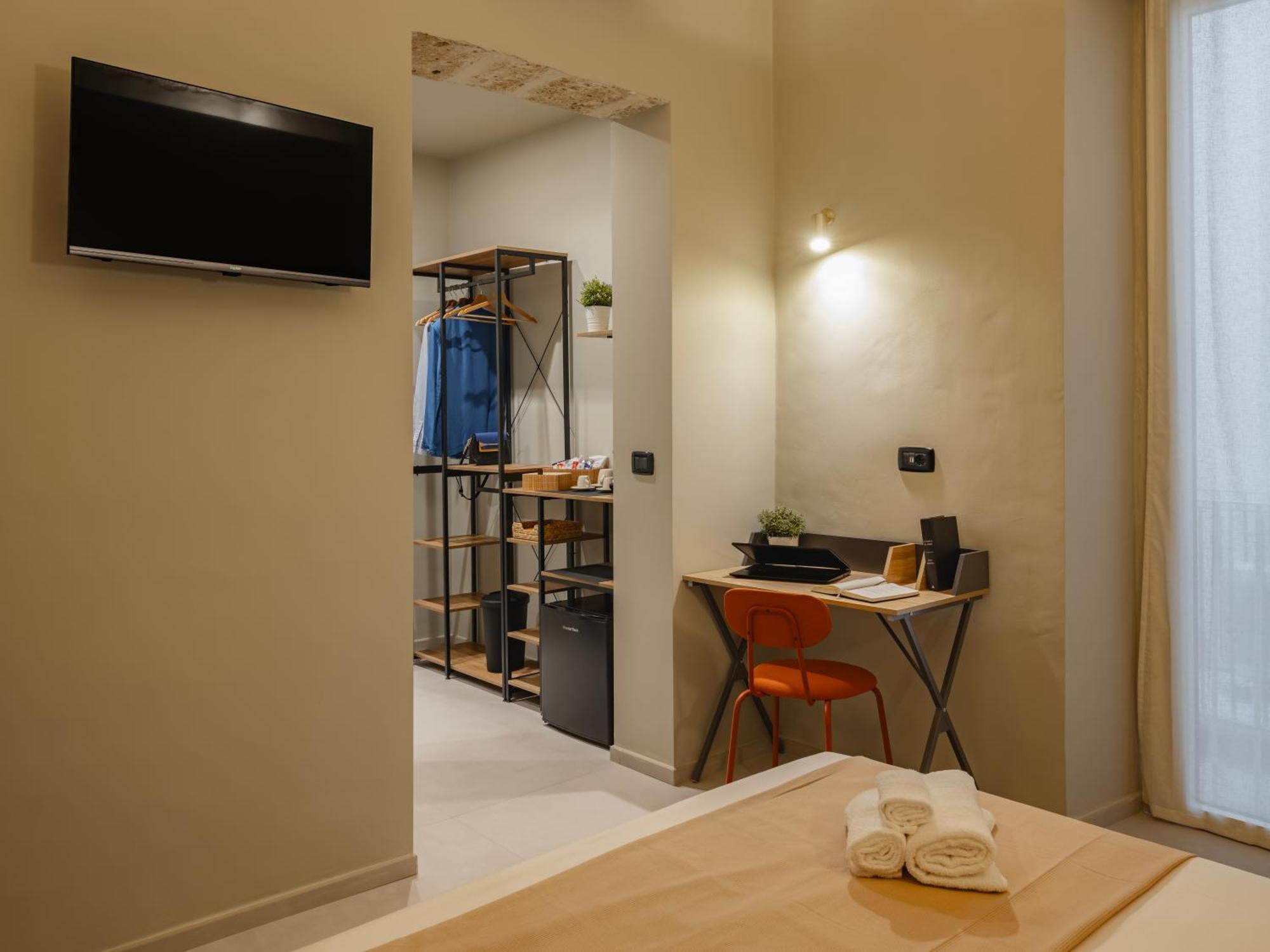 Hotel Almica24 Bari Esterno foto