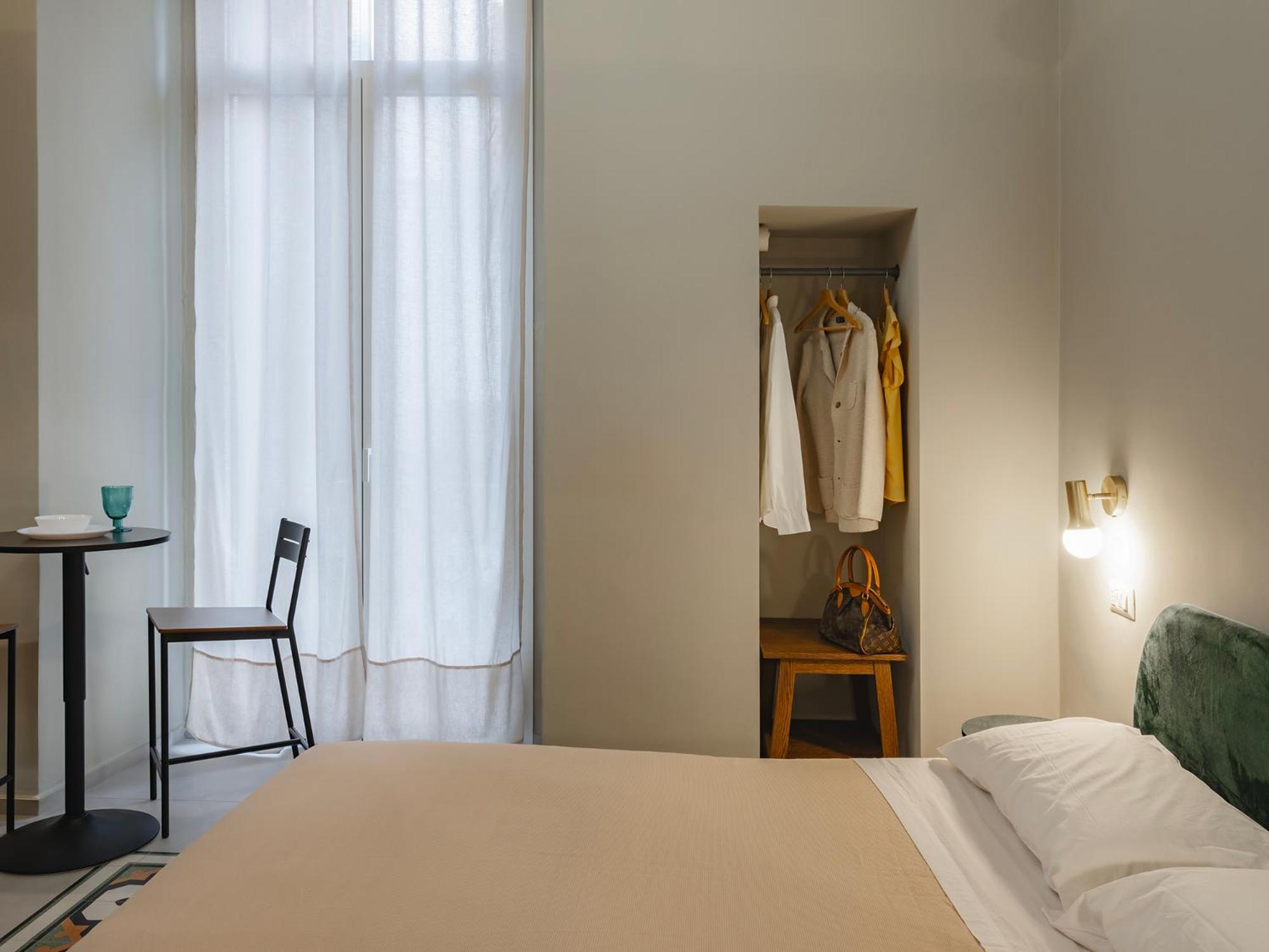 Hotel Almica24 Bari Esterno foto