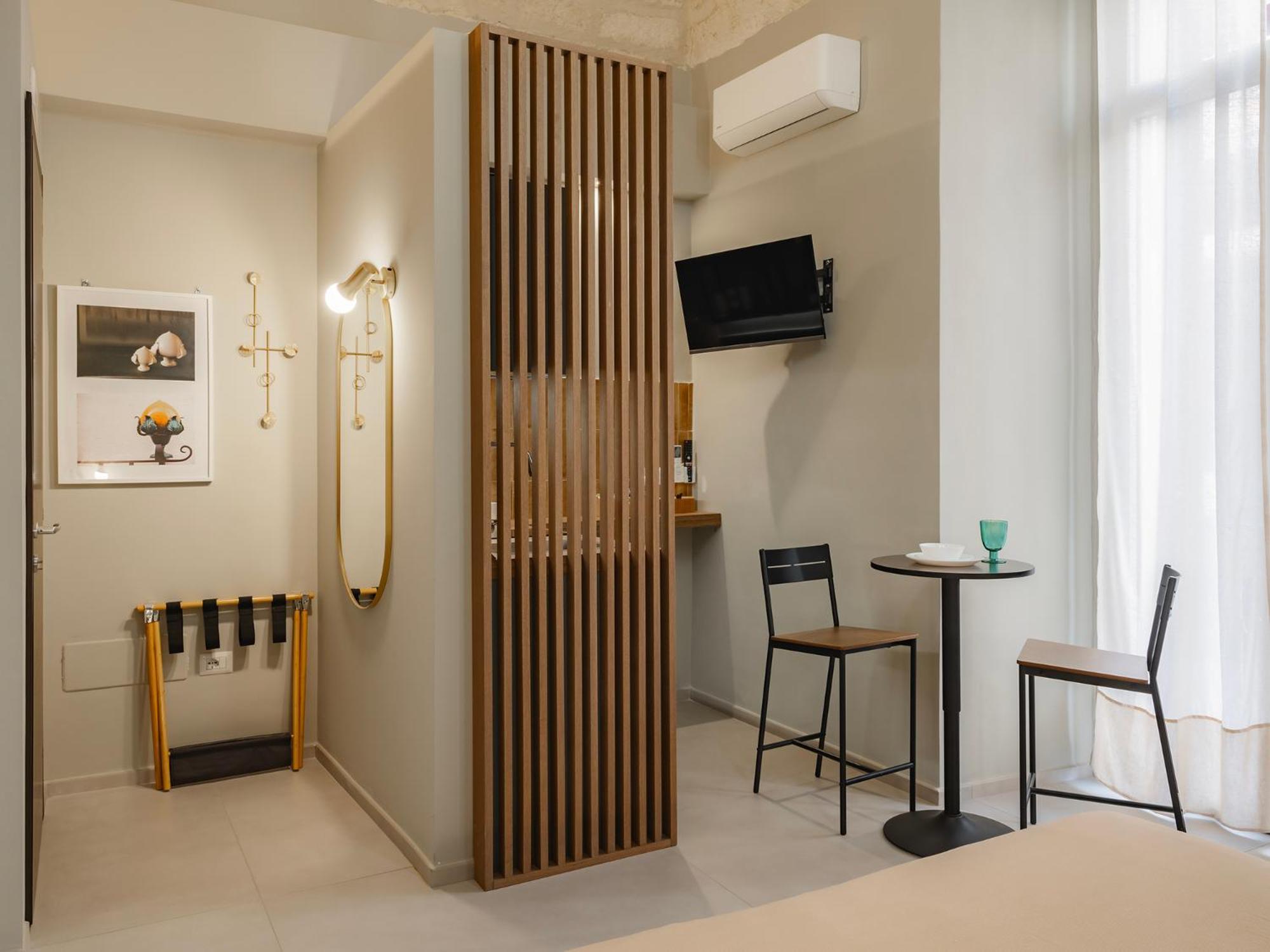 Hotel Almica24 Bari Esterno foto