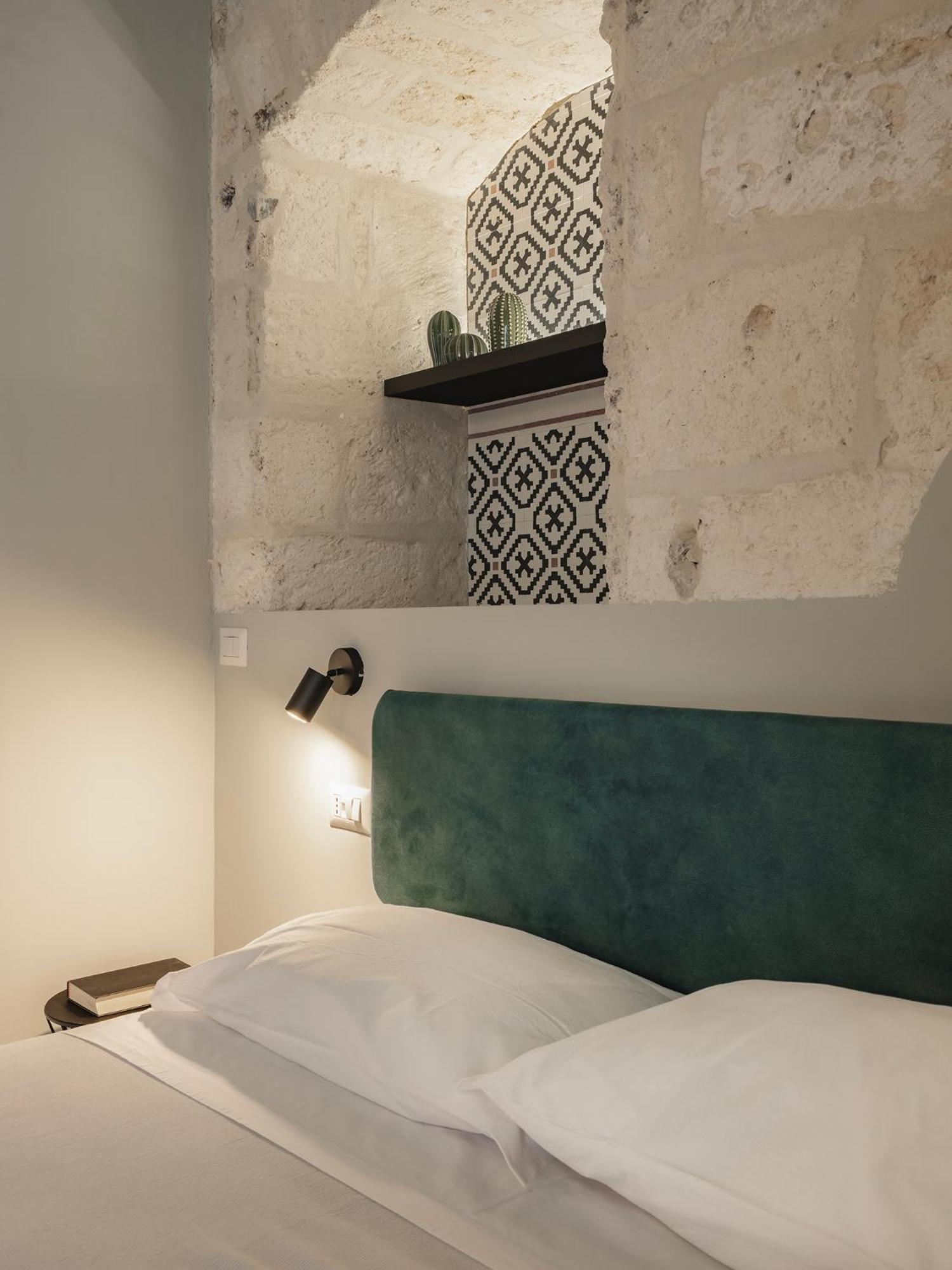 Hotel Almica24 Bari Esterno foto